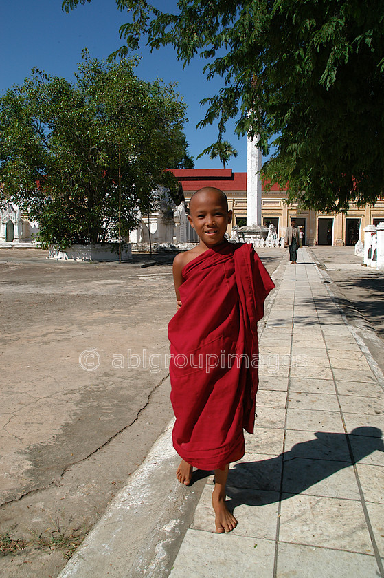 Burma - 01297 
 Bagan Plain - Shwezigon Pagoda, Nyaung U & Wetkyi-in. 
 Keywords: Myanmar, male, religion, Asia, Bagan, Boy, monk, Burma