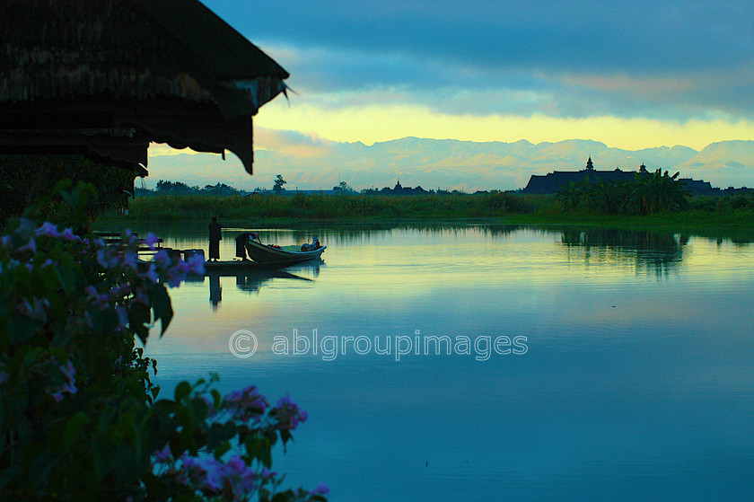 Burma - 01557 
 Inle Lake - evening at the Inle Princess Resort pontoon 
 Keywords: Burma, Myanmar, Asia