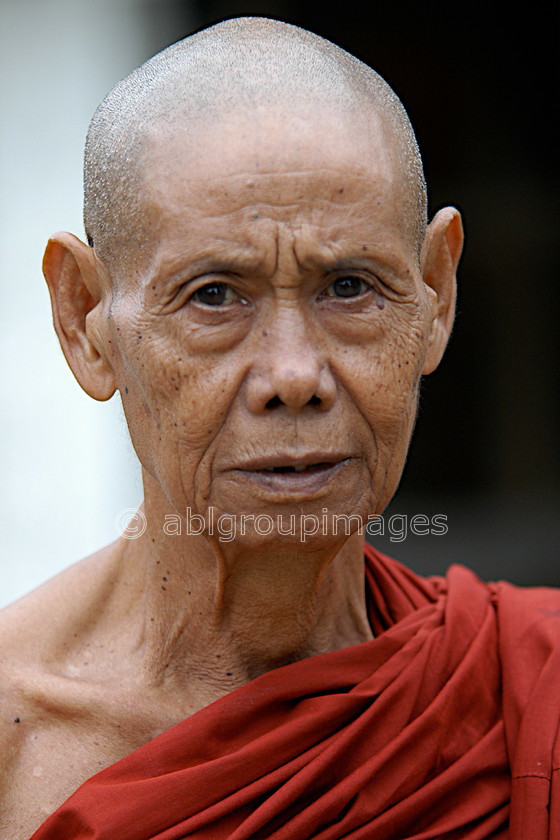 Burma - 00737 
 Portrait of a monk, Mandalay - Mingun Tour 
 Keywords: Asia, Burma, male, Man, monk, Myanmar, OCCUPATION, religion, Portrait, Bagan