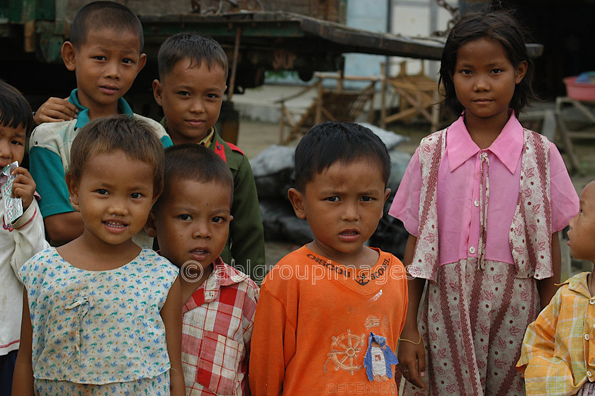 Burma - 00620 
 Group of Children, Outskirts Mandalay - Proccession/Festival 
 Keywords: Portrait, Children, Asia, Bagan, Burma, Myanmar