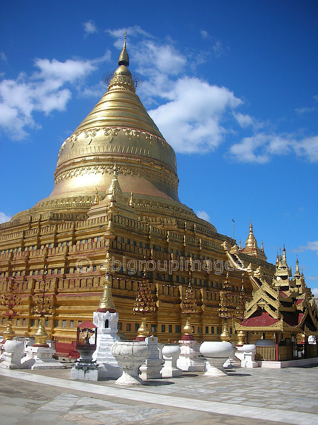 Burma - 01232 
 Bagan Plain - Shwezigon Pagoda, Nyaung U & Wetkyi-in. 
 Keywords: Stupa, building, religious building, Burma, Bagan, architecture, Myanmar, Asia