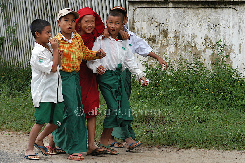 Burma - 00819 
 Mandalay - Mingun Tour 
 Keywords: Asia, Boy, Boys, Burma, Children, group, Home, juvenile, Myanmar, People